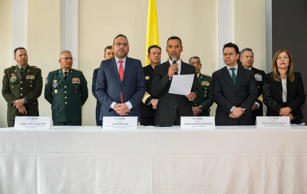 La iniciativa define competencias entre autoridades civiles y militares para su regulación, crea registros nacionales y modifica el Código Penal para sancionar con mayor severidad el uso de estas aeronaves en actos terroristas - Foto: Ministerio de Defensa