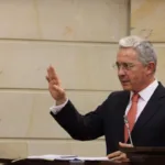 Álvaro Uribe descarta aspirar a la vicepresidencia en 2026 y rechaza propuesta de su hijo y De la Espriella - Foto: Senado de la República