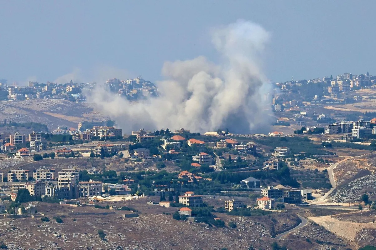 Seis heridos tras bombardeos israelíes en el este del Líbano contra supuestas posiciones de Hezbolá - Foto: Captura de video