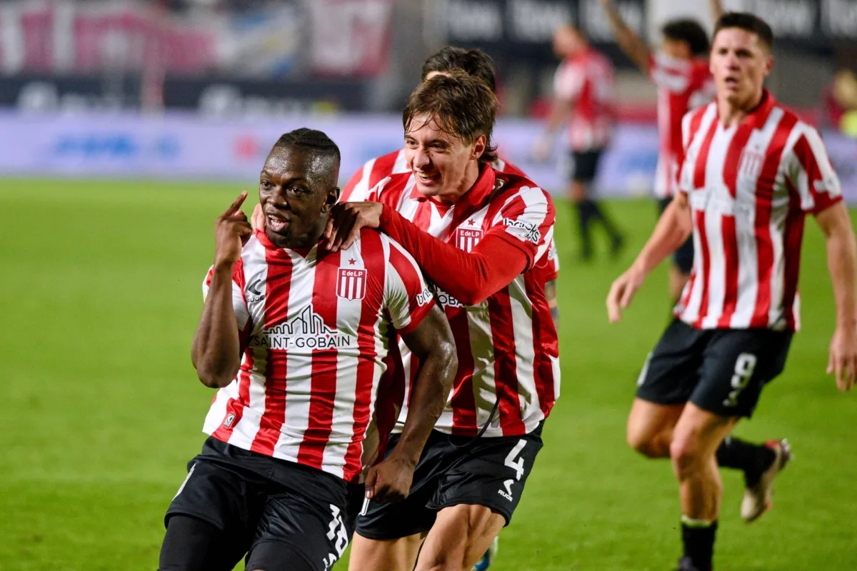 Edwuin Cetré brilla con Estudiantes y aleja rumores de salida - Foto: @EdelpOficial