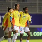 Las dos goleadoras colombianas se conectaron y sentenciaron el partido: una buena corrida de Mayra terminó con pase atrás para Linda, que cruzó su remate -esta vez con su zurda- y Arrieta la terminó desviando - Foto: Conmebol