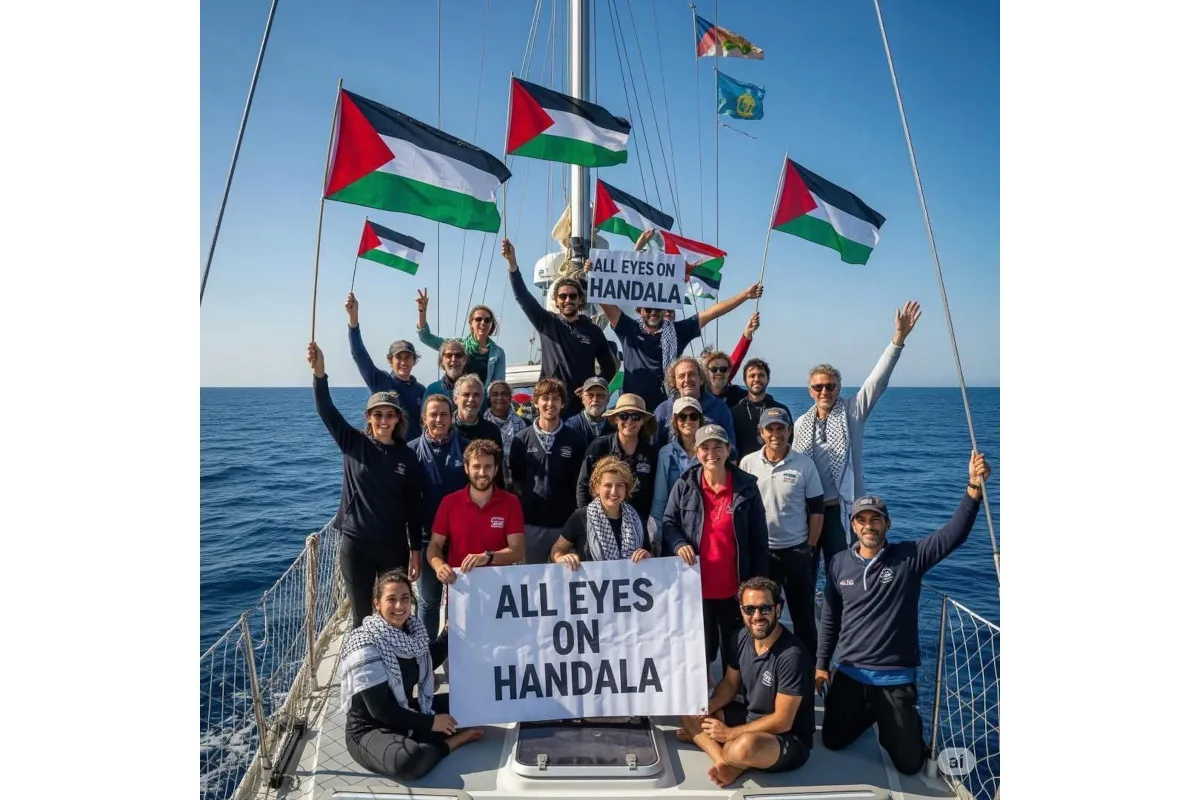 A bordo del Handala viajaban 21 activistas civiles de 10 países, incluidos abogados, periodistas, parlamentarios y activistas de derechos humanos. Entre ellos, dos ciudadanos españoles que el pasado sábado hicieron un llamado al gobierno de España para que intercediera por su liberación - Foto: X/@handala0