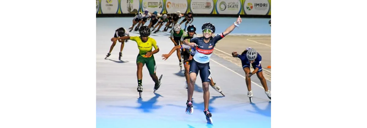 En el plano internacional, en el patinaje de carreras, se disputa en Medellín el Campeonato Panamericano de Clubes y Naciones, y I Válida Nacional Interclubes 2025-2026, en el que toman parte los bogotanos que están en Selección Colombia rumbo al Mundial en China, como Gabriela Rueda, Jorge Luis Escobar, Karol Eliana García y Mariana Imitola, entre otros - Foto: Fedepatín