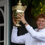Jannik Sinner derrota a Alcaraz y hace historia al conquistar Wimbledon 2025 - Foto: @Wimbledon