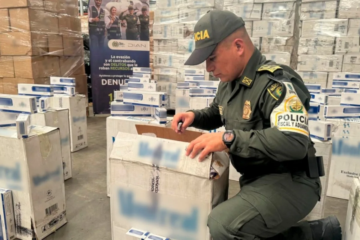 Incautan mercancía de contrabando valorada en más de $ 2.500 millones en Bogotá - Foto: Policía Fiscal y Aduanera