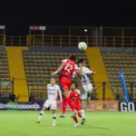 Con este resultado, Fortaleza se mantiene invicto en el torneo con dos victorias y dos empates, sumando ocho puntos que lo ubican en la segunda posición de la tabla, por debajo de Junior que lidera con 10 unidades. Aunque sigue siendo uno de los equipos revelación, el empate dejó un sabor amargo por haber tenido el partido prácticamente ganado - Foto: Ronald Cano