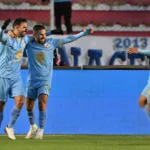 Bolívar logró una victoria 2-0 sobre Cienciano en La Paz. Martín Cauteruccio abrió el marcador y Damián Batallini anotó el segundo gol con un cabezazo - Foto: Conmebol