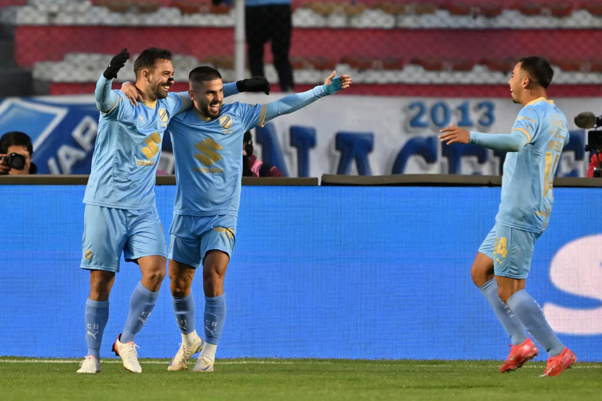Bolívar logró una victoria 2-0 sobre Cienciano en La Paz. Martín Cauteruccio abrió el marcador y Damián Batallini anotó el segundo gol con un cabezazo - Foto: Conmebol