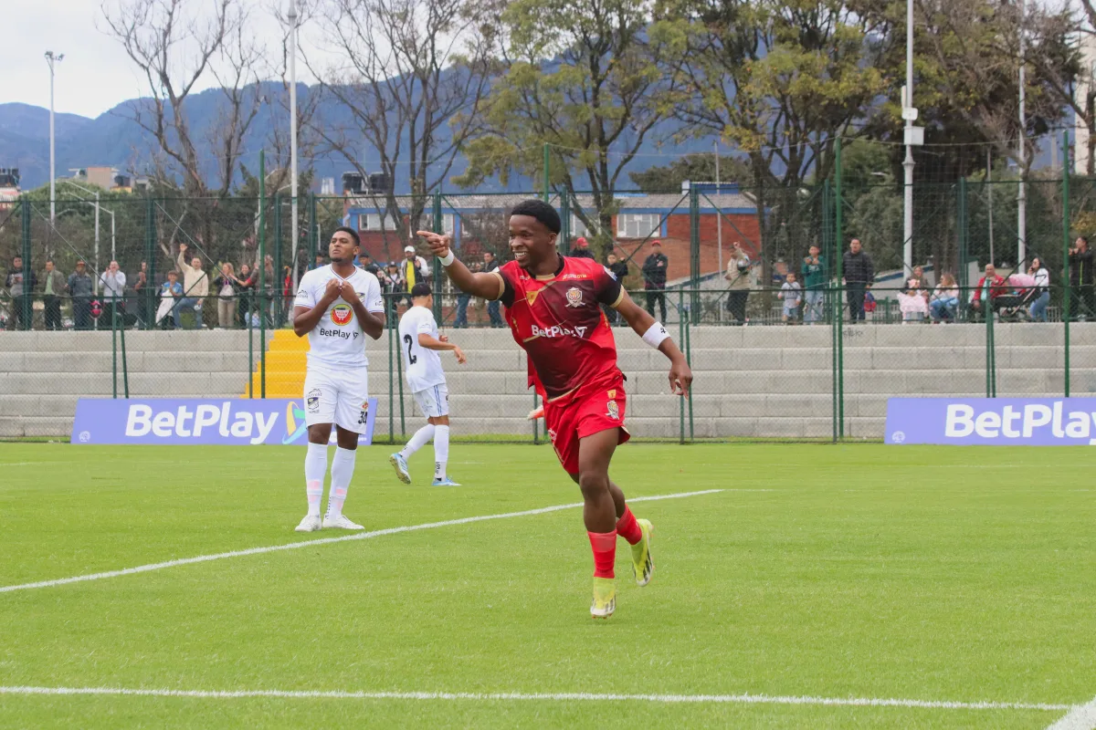 Luis Mario Palacios abrió el marcador para Tigres. "Pala" viene de hacer un muy buen primer semestre - Foto: Ronald Cano