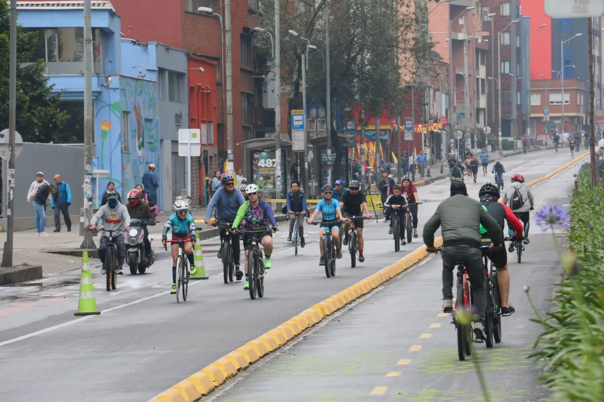 Fueron casi dos millones de trayectos los que se realizaron durante las 17 horas de ciclovía - Foto: Mauricio Vanegas