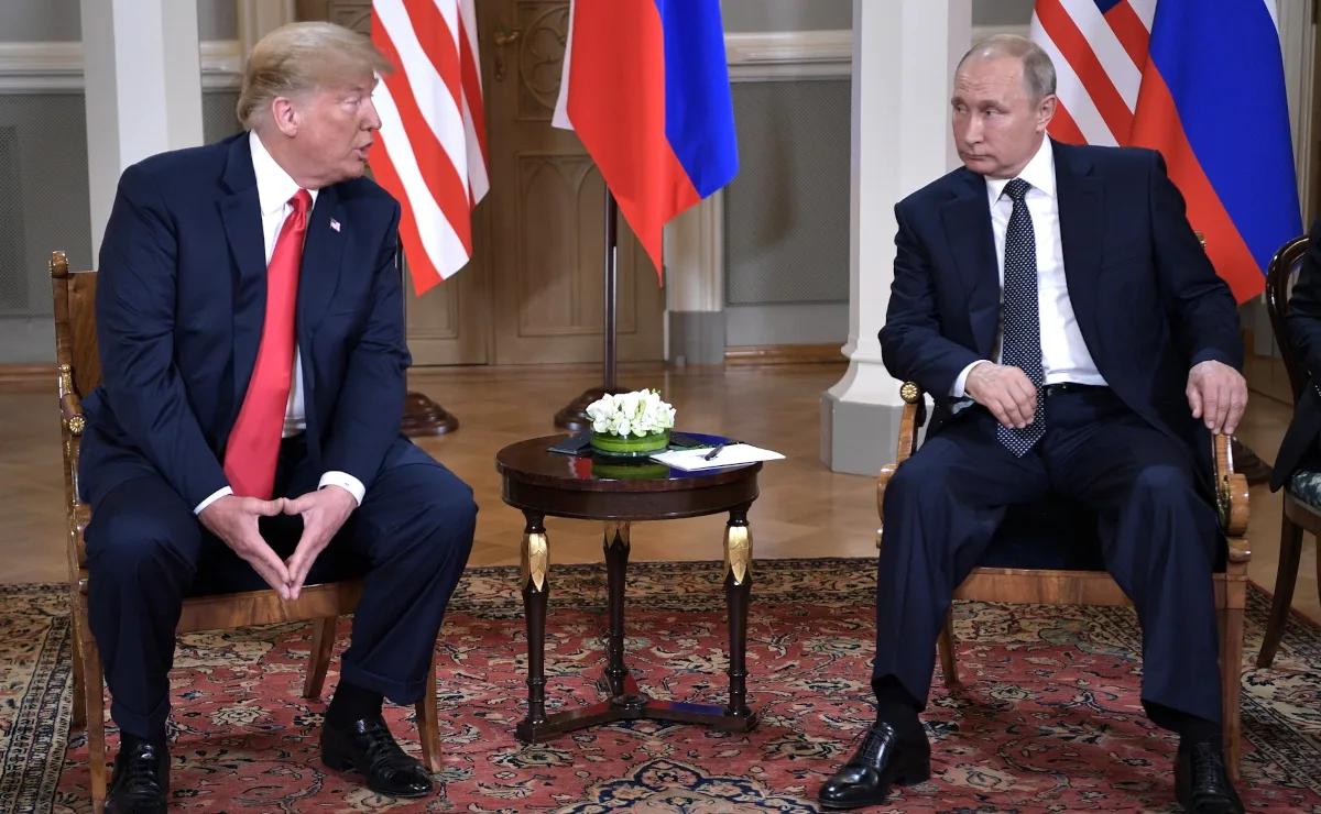 Donald Trump y Vladimir Putin no se reúnen desde el anterior período del primero. Aunque Trump indicó que eran cercanos, hasta ahora se concreta un encuentro - Foto: Kremlin