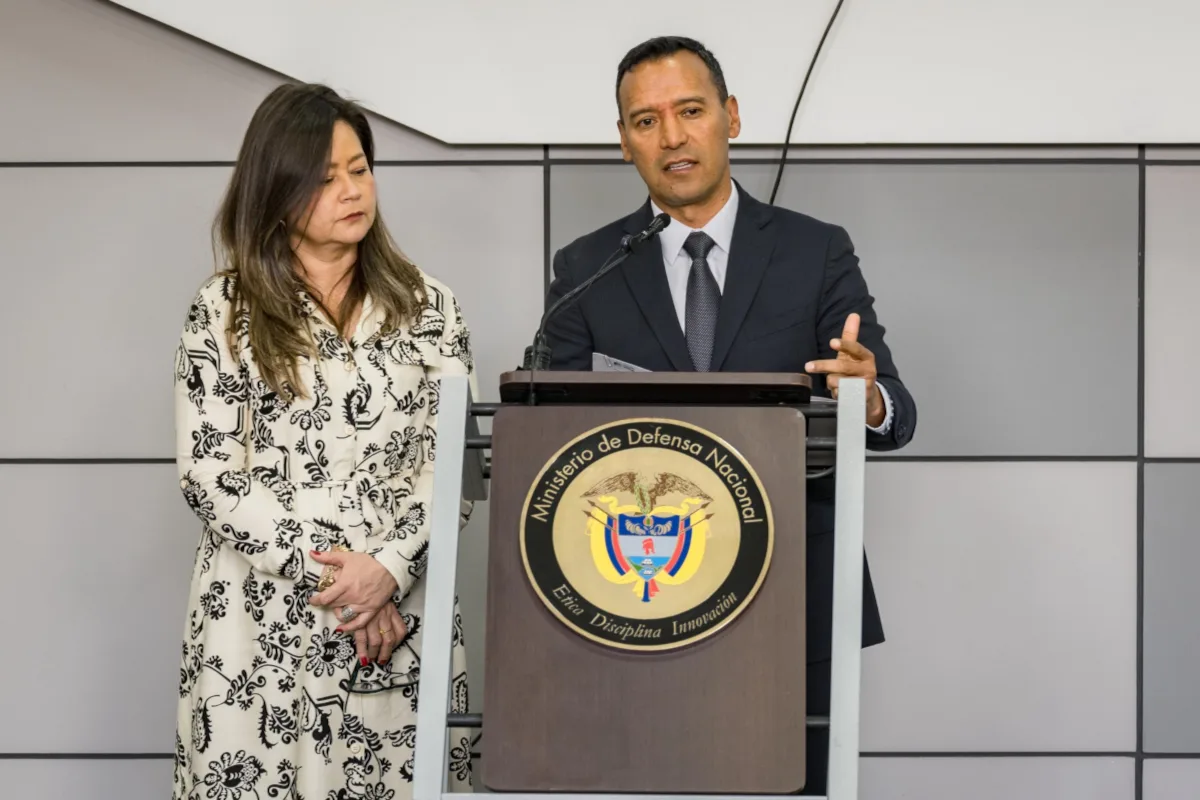 Los jefes de la cartera de Defensa y Transporte señalaron que el ‘Plan de Choque’ con el que se busca atender el clamor del gremio transportador y solucionar su solicitud de seguridad, pretende aumentar la presencia de efectivos de Fuerza Pública en la Vía Panamericana, la Vía Quibdó-Medellín y el corredor vial del sur del Cesar - Foto: Ministerio de Defensa