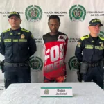 Capturan a presunto implicado en violento robo de patineta en puente peatonal de Bogotá - Foto: Cortesía
