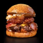 Durante esta semana, los asistentes podrán disfrutar de hamburguesas a 20.000 pesos, con horarios de atención desde las 12 del día hasta las 10 de la noche, y al cierre del festival se premiará la mejor hamburguesa - Foto: Zipa Burger Fest 2025
