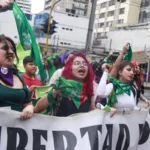 Cientos de mujeres salieron a las calles para reivindicar su derecho a la autonomía reproductiva y una maternidad libre - Foto: Paula D'Pablos