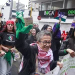 Cientos de mujeres salieron a las calles para reivindicar su derecho a la autonomía reproductiva y una maternidad libre - Foto: Paula D'Pablos