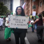 Cientos de mujeres salieron a las calles para reivindicar su derecho a la autonomía reproductiva y una maternidad libre - Foto: Paula D'Pablos