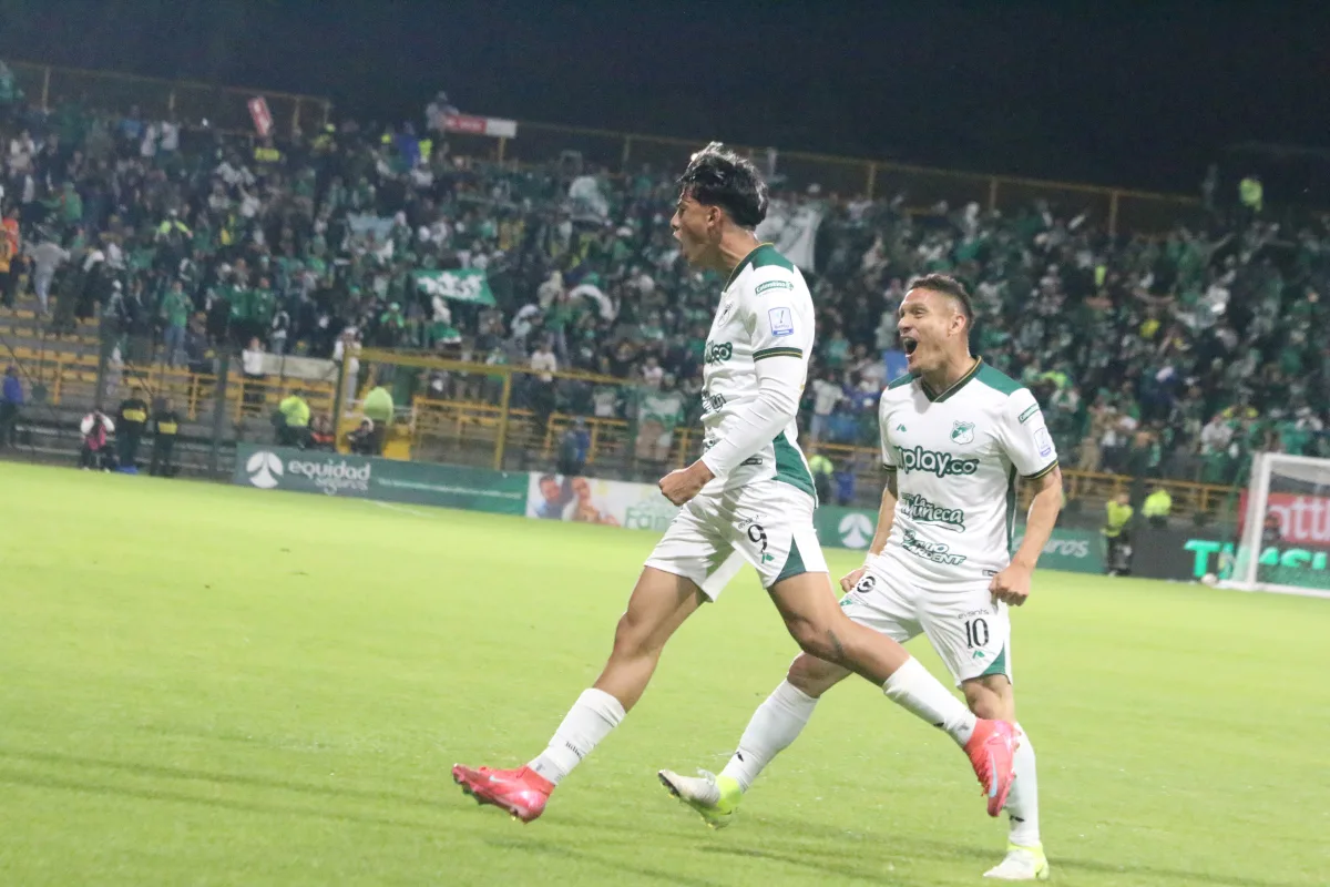 Fernando Mimbacas colaboró con dos tantos a la goleada de Deportivo Cali sobre La Equidad - Foto: Ronald Cano