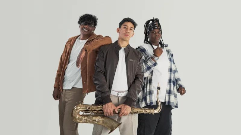 "Por Siempre" fusiona la calidez del afro-pop con la elegancia del jazz, reflejada especialmente en la participación del saxofonista Humberto Arias, reconocido por su sensibilidad melódica y trayectoria dentro del jazz colombiano - Foto: Cfelo & Naeha