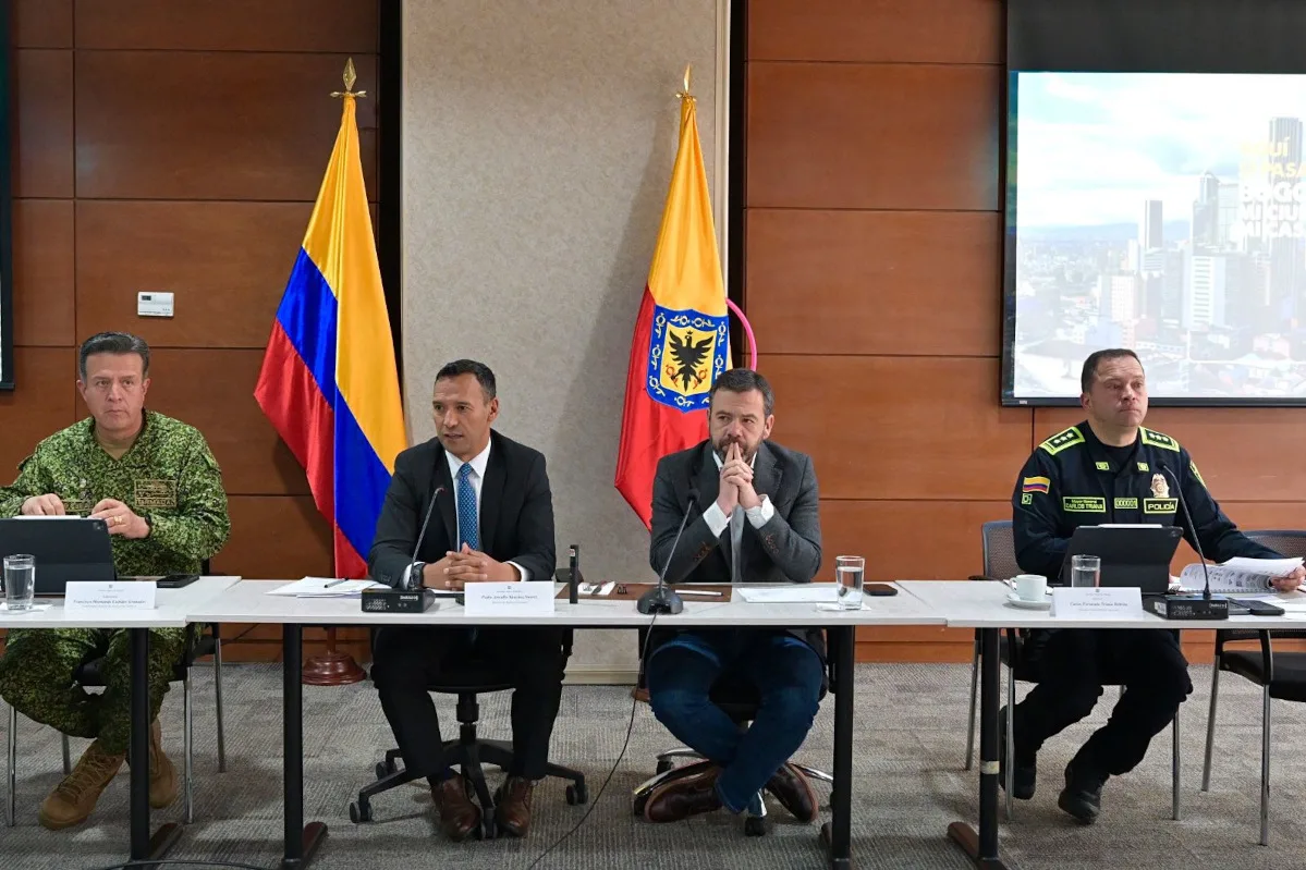 El Director de la Policía Nacional, General Carlos Fernando Triana, reveló que las Direcciones de la Institución adscritas al nivel central, apoyarán en todas las localidades de Bogotá como complemento de seguridad para la movilización de los bogotanos - Foto: Ministerio de Defensa