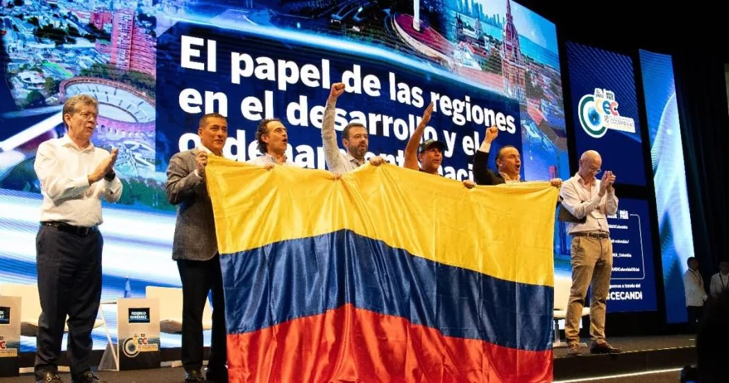 Los mandatarios, incluyendo a Carlos Fernando Galán, Federico Gutiérrez, Alejandro Eder, Alejandro Char y Dumek Turbay, coordinaron este viaje como una acción inédita para buscar garantías de continuar recibiendo recursos clave, como helicópteros y apoyos logísticos en zonas de conflicto - Foto: Alcaldía de Bogotá