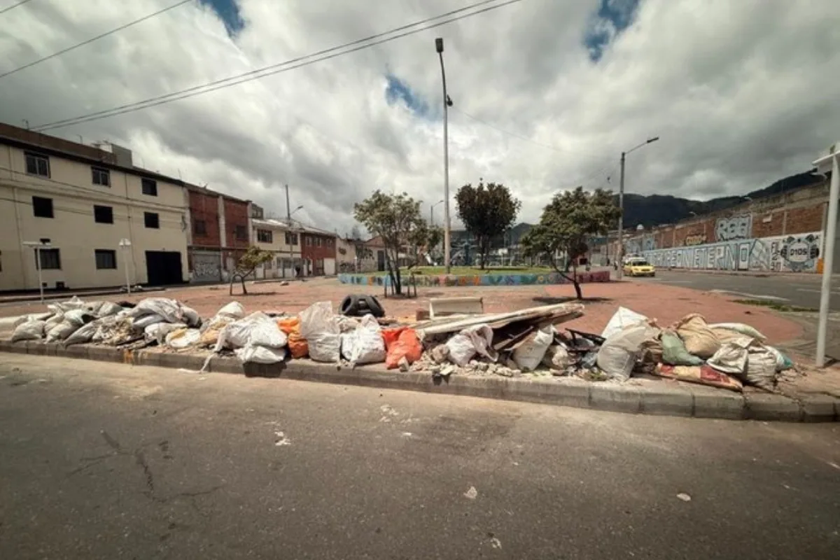 Concejo de Bogotá advierte riesgo de colapso sanitario por acumulación de basuras - Foto: @ConcejoDeBogota