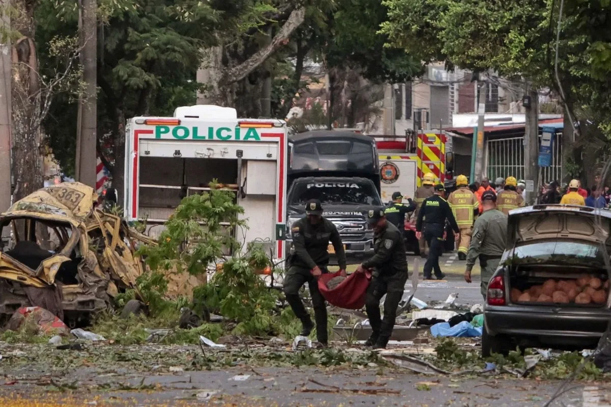 Explosión de camión bomba en Cali deja seis muertos y más de 70 heridos; Fiscalía imputa a presuntos responsables - Foto: Redes sociales