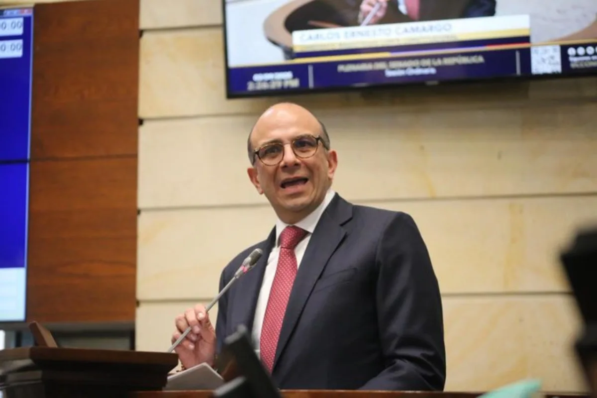 Carlos Camargo Assis, elegido nuevo magistrado de la Corte Constitucional en reemplazo de José Fernando Reyes - Foto: @SenadoGovCo