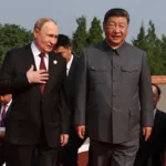 Xi Jinping y Vladimir Putin sorprenden con un diálogo sobre inmortalidad durante el desfile militar en Pekín - Foto: Redes sociales