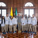 El viceministro Jaramillo exhortó a los jóvenes del grupo Kibantu a aprovechar su viaje a Sudáfrica como representantes de todos los colombianos. Destacó que esta iniciativa de Diplomacia Cultural y Deportiva es una herramienta para impulsar la Estrategia África, concebida para fortalecer los vínculos históricos y abrir nuevos espacios de cooperación entre Colombia y el continente africano - Foto: Cancillería