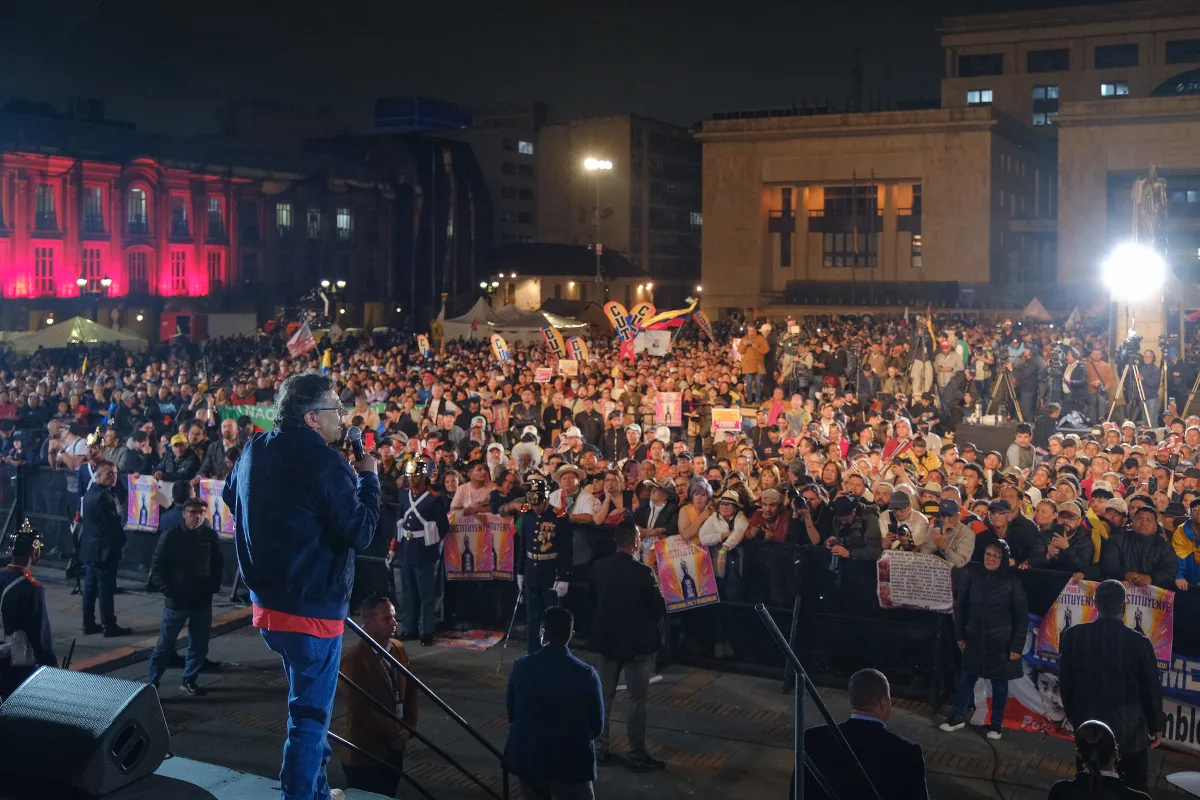 En la convocatoria, Petro vinculó su propuesta de una Asamblea Constituyente con la manifestación, indicando que la marcha era también para recolectar firmas y mostrar apoyo popular a su iniciativa de reformar la Constitución - Foto: Presidencia