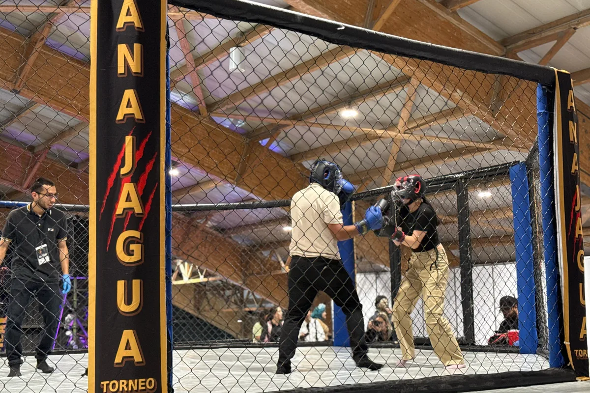 En las Arenas SOFA, el público podrá disfrutar de la Combat Week, una cita deportiva que reunirá durante los cinco días de feria más de diez torneos de distintas disciplinas: jiu-jitsu infantil, grappling, kickboxing, muay thai, lucha de brazos, entre otras - Foto: Prensa Corferias