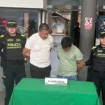 Policía de Bogotá desmantela red de licor adulterado y captura a dos personas en Engativá - Foto: Cortesía