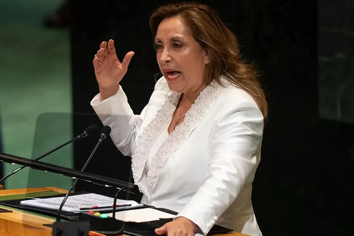 Congreso de Perú destituye a Dina Boluarte por “incapacidad moral” y agrava la crisis política a seis meses de las elecciones de 2026 - Foto: Redes sociales