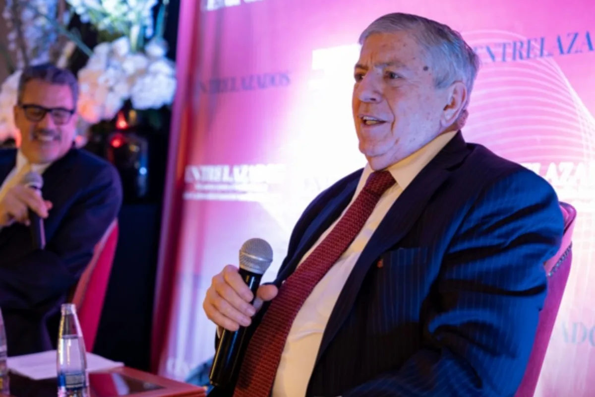 César Gaviria y Álvaro Uribe preparan reunión en Antioquia para discutir alianza política de cara a las elecciones de 2026 - Foto: Partido Liberal