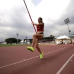 El atletismo se disputa en las instalaciones del estadio Pedro Grajales de la capital vallecaucana con un balance de tres preseas así: Emily Román Pedraza oro y Sara Muñoz bronce, en 200 metros planos juvenil, y oro de María Fernanda Gómez en salto con pértiga juvenil - Foto: IDRD