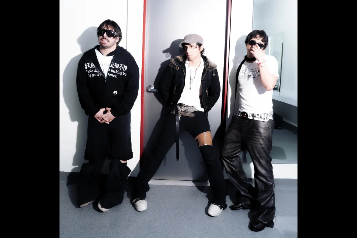 Latin Mafia ha obtenido reconocimiento de la industria musical a través de nominaciones en los Latin Grammy 2025, destacándose en la categoría de Mejor Canción Alternativa con Siento Que Merezco Más - Foto: Breakfast Live