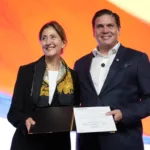 Juan Carlos Pinzón recibe aval del Partido Oxígeno de Ingrid Betancourt para las presidenciales de 2026 - Foto: @PinzonBueno