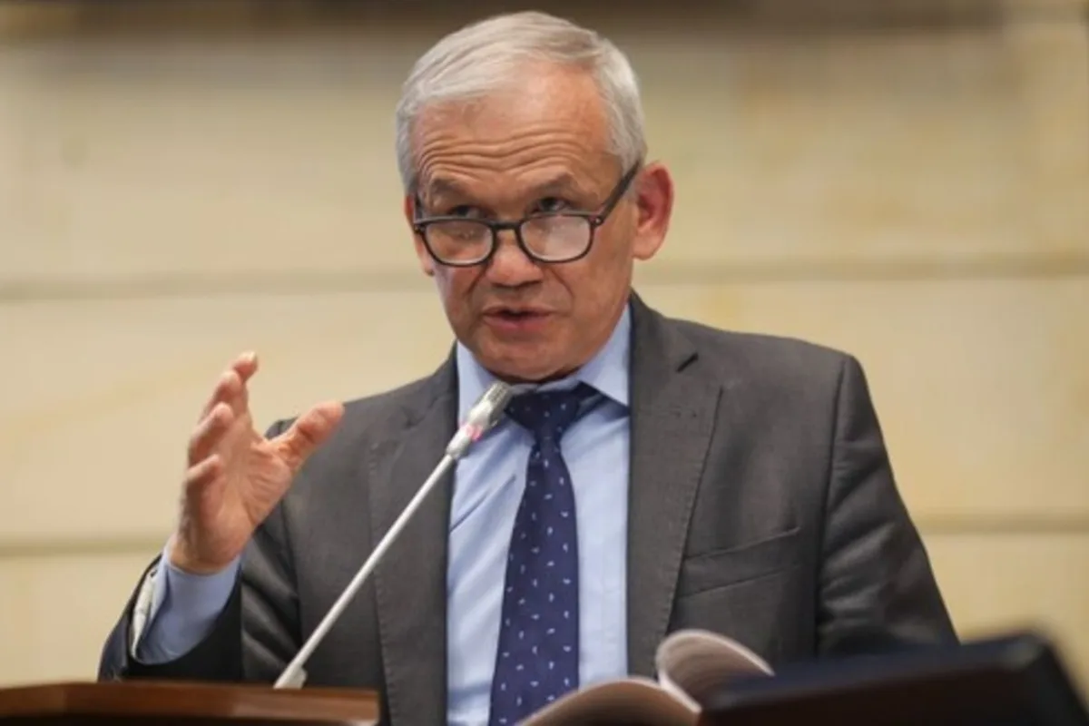 Corte Suprema mantiene orden de captura contra exdirector del Dapre, Carlos Ramón González - Foto: Senado