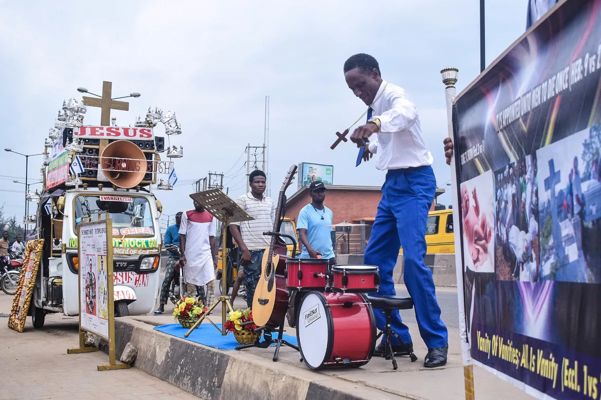 Entre 2020 y 2025 se documentaron al menos 389 ataques dirigidos a cristianos, con al menos 318 muertes, mientras en el mismo periodo hubo 197 ataques que afectaron principalmente a musulmanes, con al menos 418 muertes - Foto: Macnueldemi