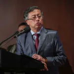 “El cierre del espacio aéreo de Venezuela es completamente ilegal. La OACI debe reunirse de inmediato. El secretario general de la OACI debe convocar de inmediato la Asamblea", escribió Petro en X - Foto: Presidencia