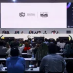 El presidente de la COP30, André Corrêa do Lago, admitió en la sesión plenaria que varios países tenían “ambiciones mayores” y se comprometió a abordar sus preocupaciones en los próximos meses, pero sin comprometerse a una mención directa a los hidrocarburos - Foto: COP30 Brasil