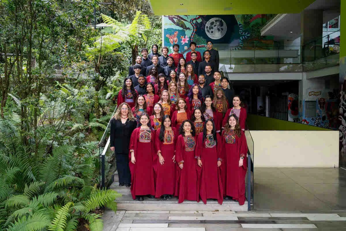 En la Rotonda a las 6:30 p.m. se realizará el concierto “Colombia en voces vivas”, a cargo del Coro de la Universidad de los Andes, dirigido por Carolina Gamboa Hoyos, que rendirá homenaje a la diversidad sonora del país. Luego, a las 7:15 p.m. - Foto: Museo Nacional
