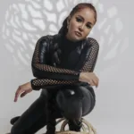 Amneliz es una cantante, compositora y actriz urbano–tropical con raíces dominicanas y corazón español, que ha logrado posicionarse como una de las voces femeninas emergentes más poderosas de la nueva ola latina - Foto: Amneliz