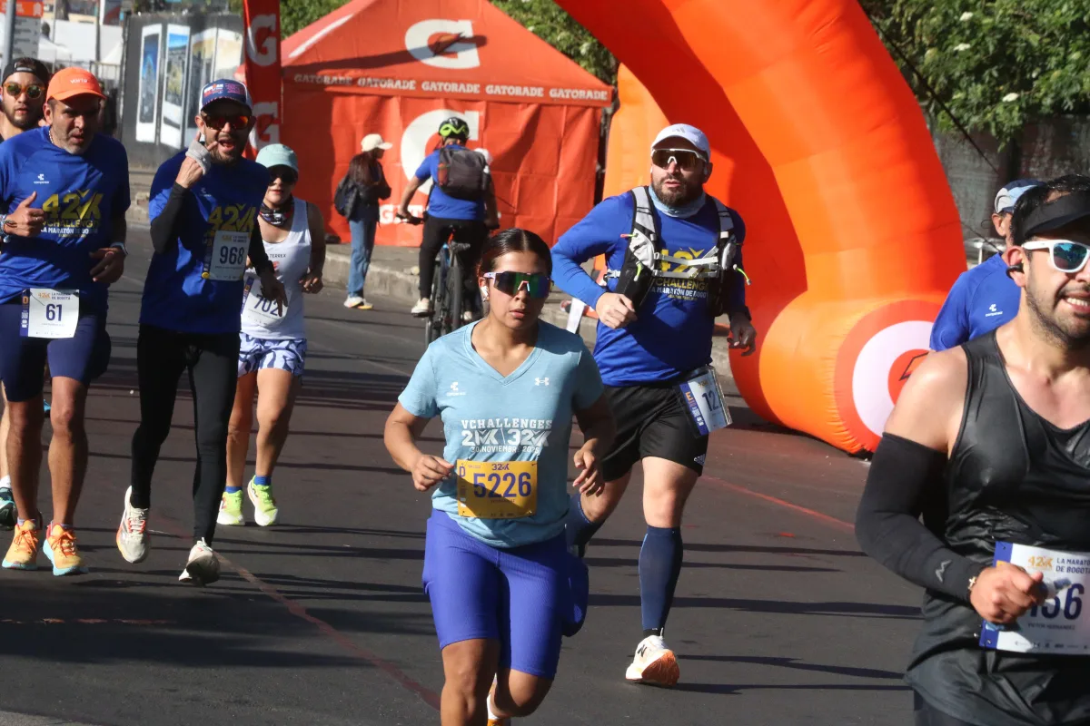 Partiendo del parque Obelisco sobre la Avenida de La Esperanza, el evento comenzó sobre las 6:30 de la mañana; hora en la que se dio inicio a los tres recorridos que terminaron en el mismo punto de partida - Foto: Ronald Cano