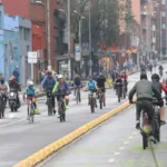 En lo corrido de 2025, la Ciclovía ha desarrollado 60 jornadas dominicales y festivas, con un promedio de 1.813.367 trayectos por jornada, consolidándose como uno de los programas de recreación activa más relevantes del planeta - Foto: Mauricio Vanegas