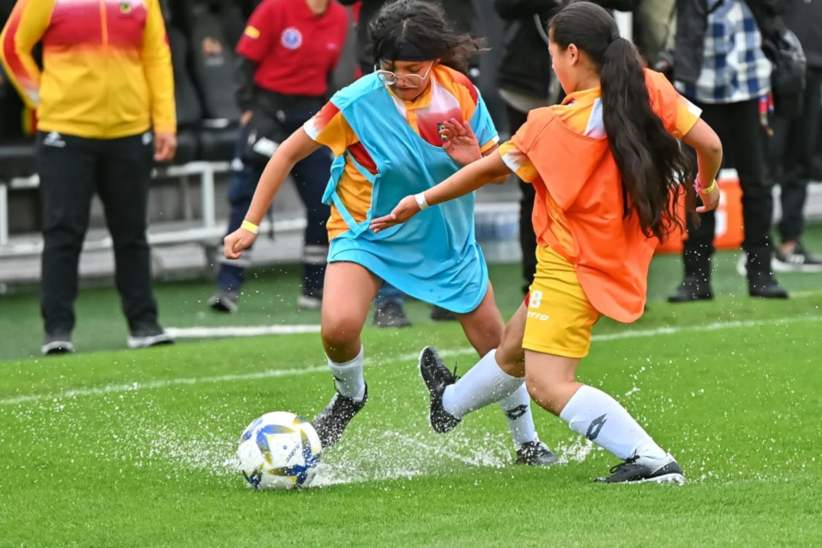 El primer episodio se emitirá este domingo 2 de noviembre a las 4:00 p. m., con retransmisión a las 9:00 p. m. por la pantalla de Win Sports. Cada semana, el reality compartirá historias de esfuerzo, amistad y superación que inspiran a toda la ciudad - Foto: IDRD