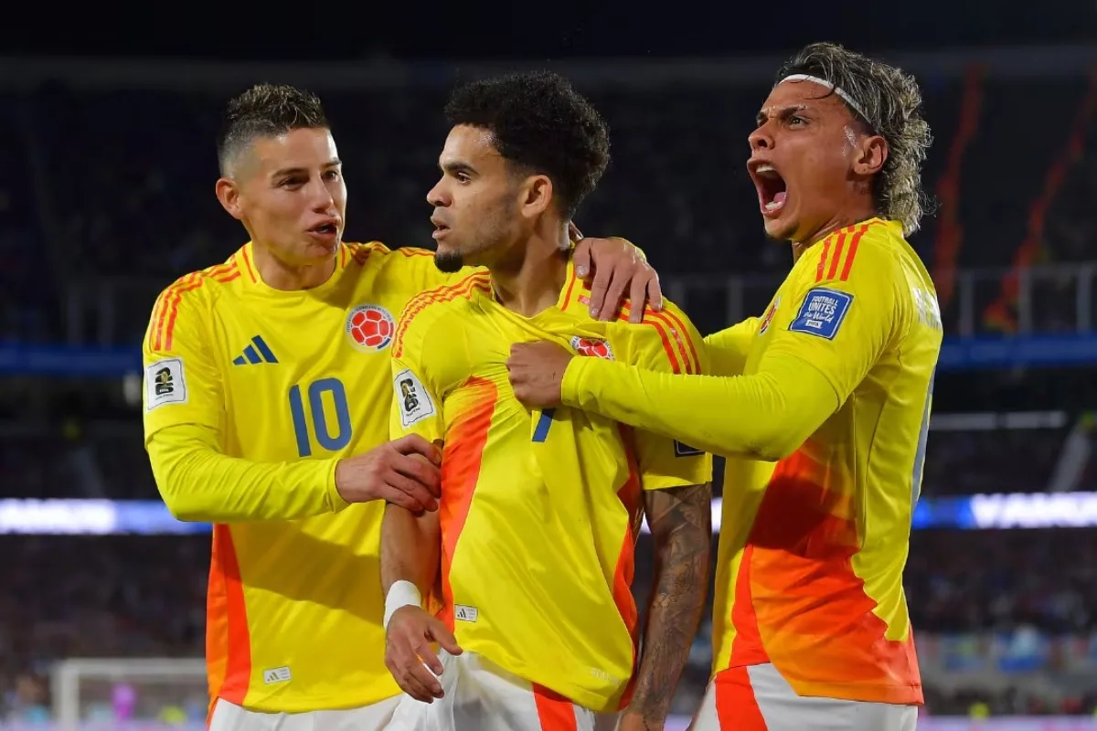 El balance general de la selección en 2025 ha sido irregular: una derrota, cuatro empates y tres victorias, resultados que dejan al cuerpo técnico con la tarea de cerrar el año con mejores sensaciones - Foto: X/@FCFSeleccionCol