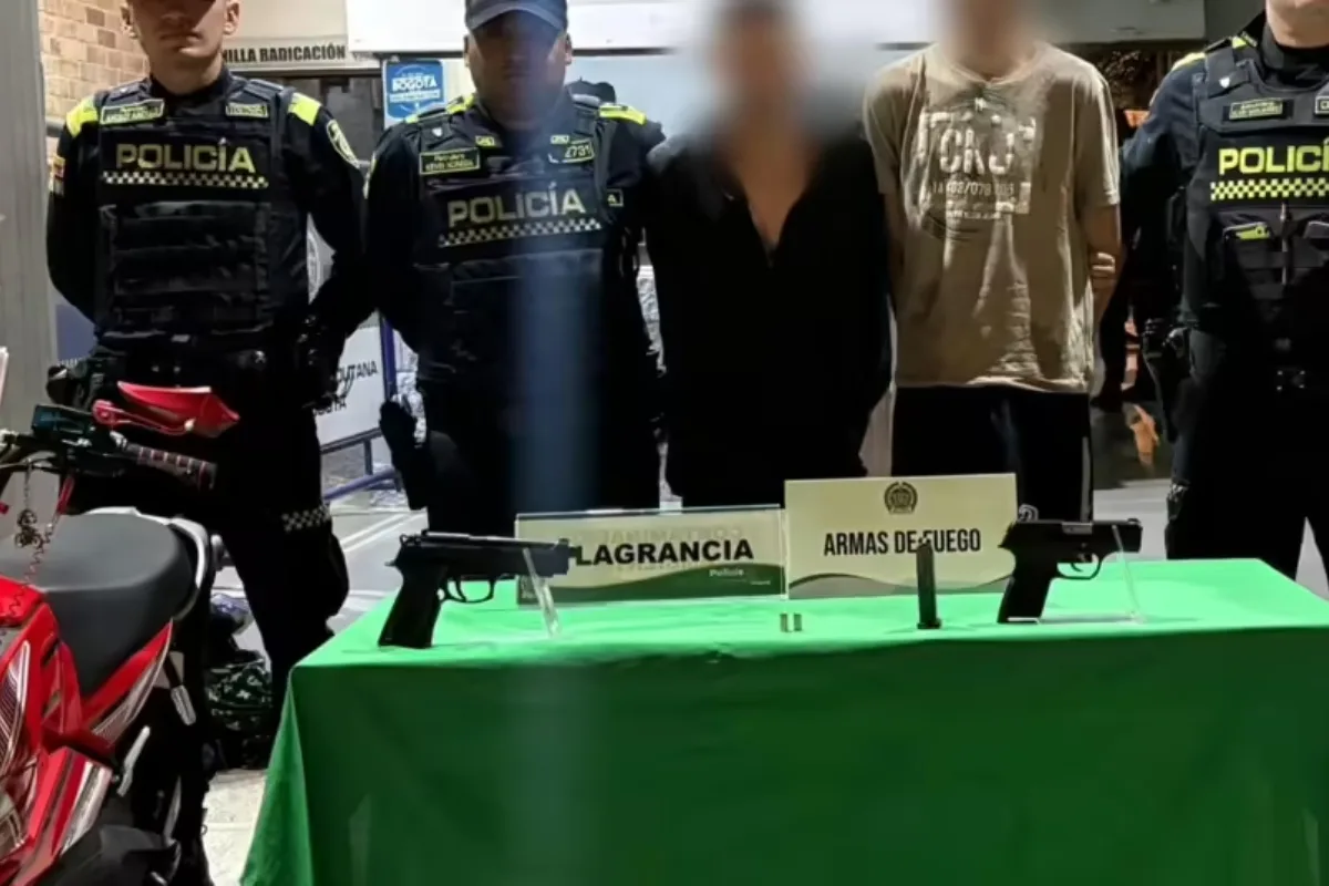 Capturan a dos jóvenes tras asalto a un ciudadano en ciclorruta del norte de Bogotá - Foto: Cortesía