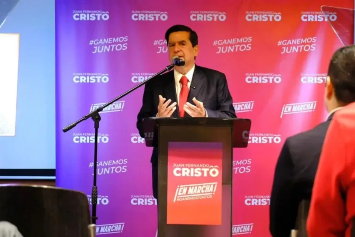 Juan Fernando Cristo lanza oficialmente su candidatura presidencial para 2026 tras recuperar la personería jurídica de En Marcha - Foto: Prensa Juan Fernando Cristo